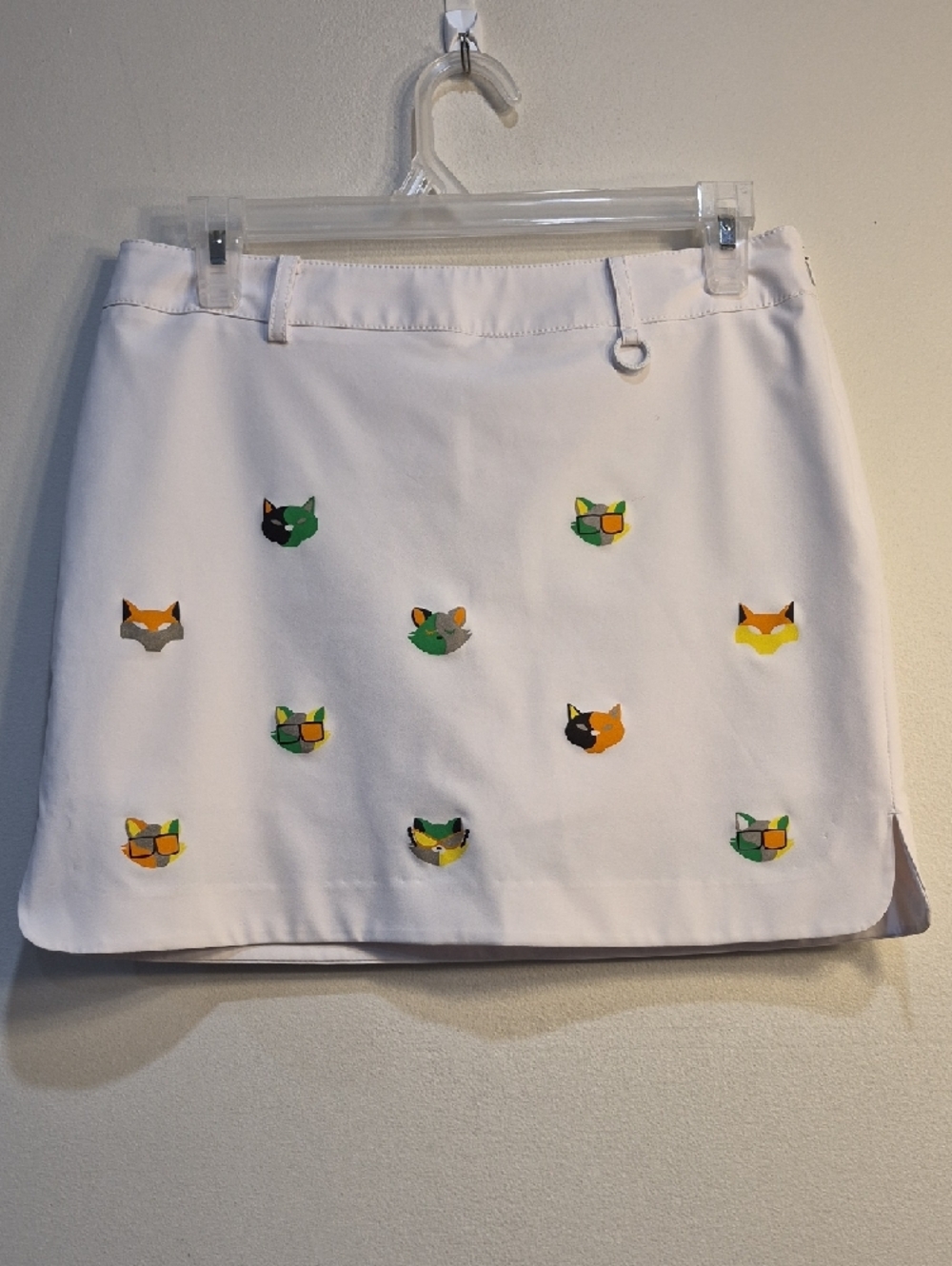 White Embroidered Cat-Pattern Golf Skort - Picture 5 of 12